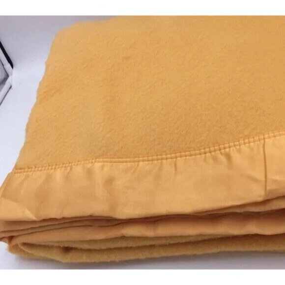 Vintage Pure Virgin Wool Twin Blanket Kenwood Famous Products Ribbon Edging Gold - Picture 2 of 7